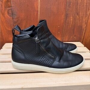Ecco Soft 7 perforated Bootie size 40